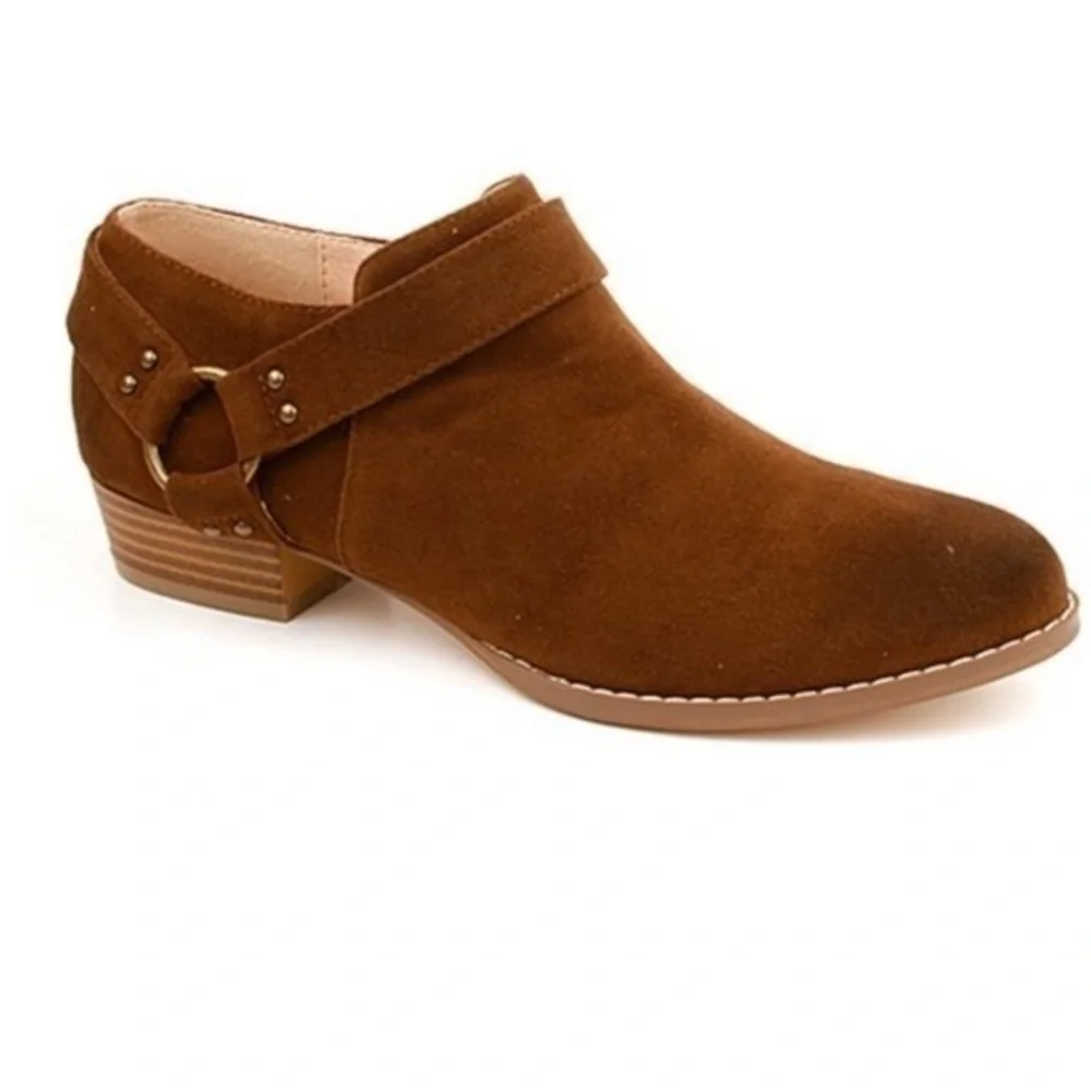 Mocha Escape strap back ankle booties